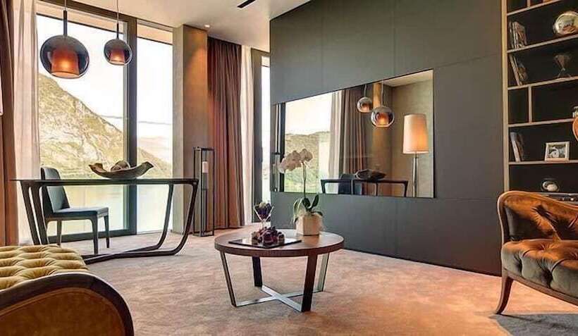 スイート, Grand Hotel Campione