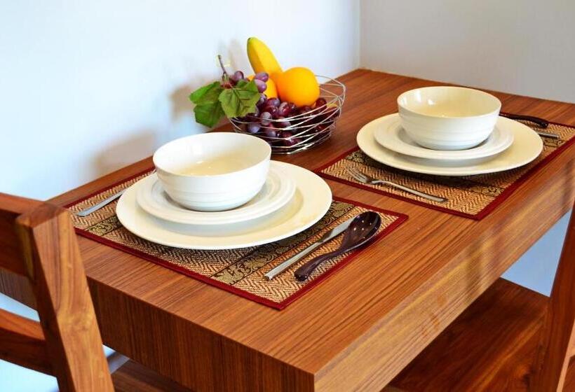 جناح مطلّ علي حمام السباحة, Happy Eight Resort Sha