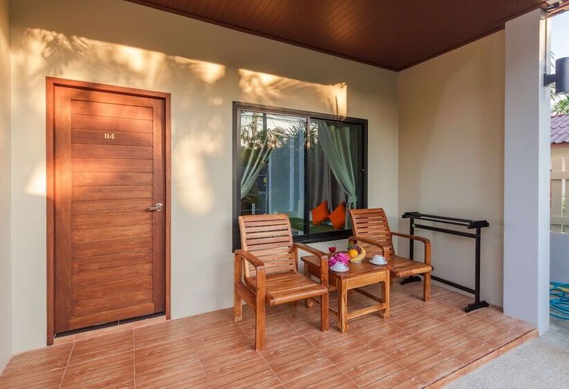 جناح مطلّ علي حمام السباحة, Happy Eight Resort Sha