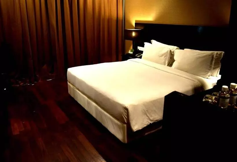اتاق لوکس, Lazenda