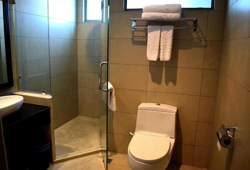 غرفة ديلوكس, Lazenda