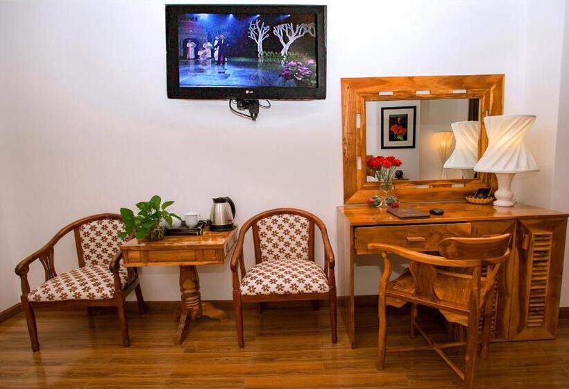 اتاق لوکس خانوادگی, Rex Hotel & Apartment