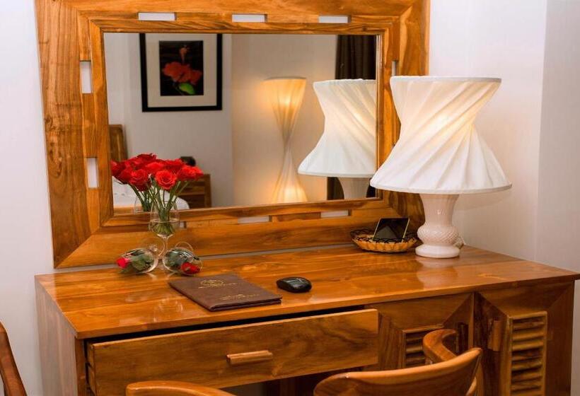 اتاق لوکس خانوادگی, Rex Hotel & Apartment