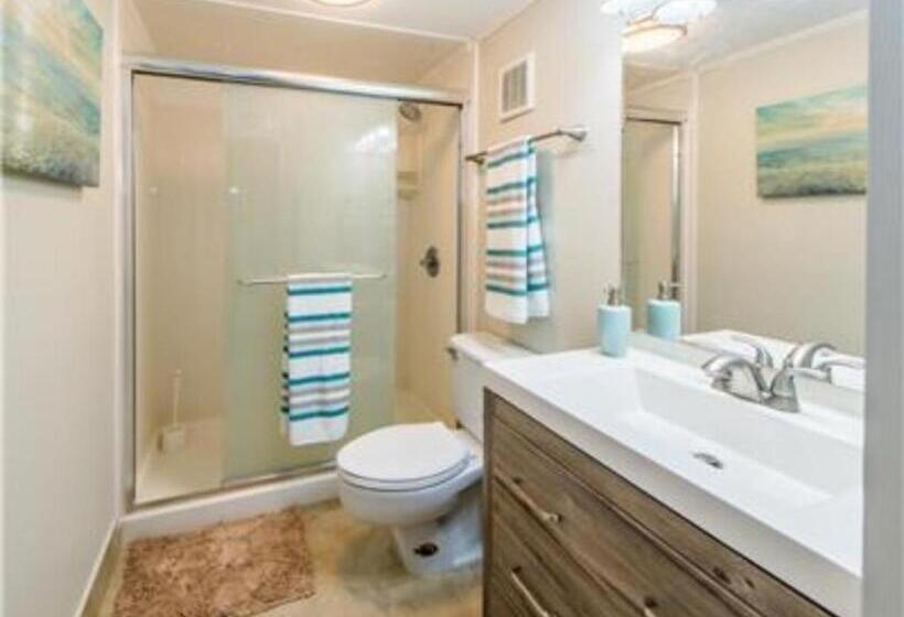 Апартаменты 2 Спальни, Shoreline Towers 3104