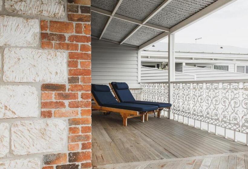 キングサイズベッドのスタンダードルーム, Sorrento