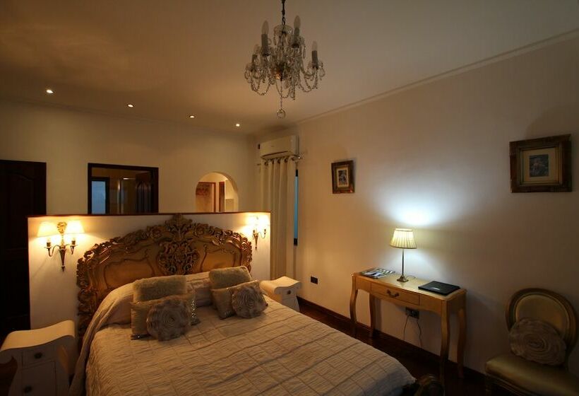 اتاق لوکس, Petit Amour Villa