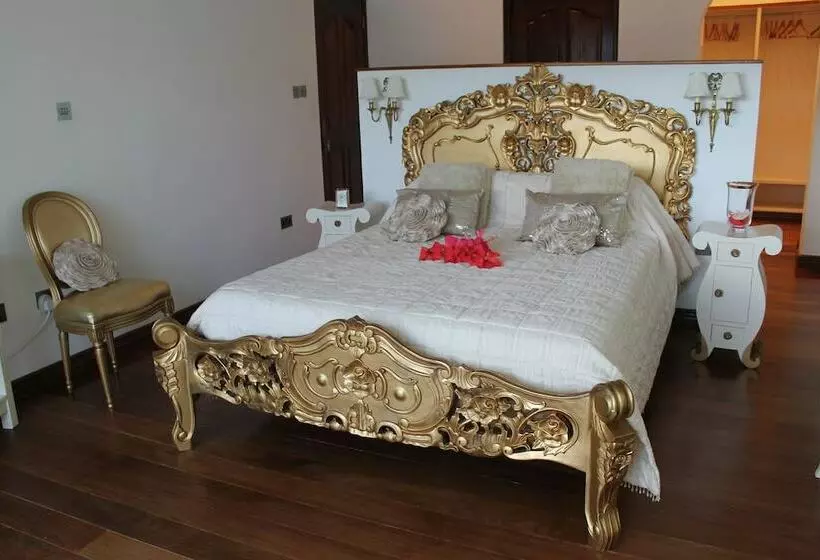 اتاق لوکس, Petit Amour Villa
