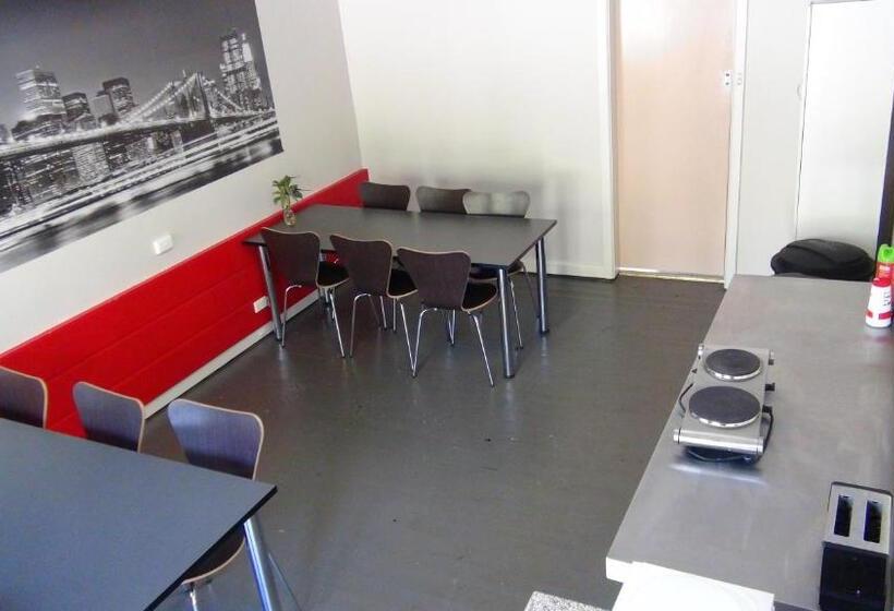 经济房, Gariwerd Motel