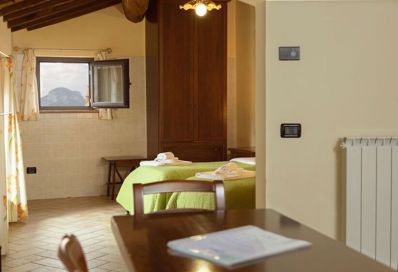 جناح غرفتين نوم, Albergo Rocca Ranne