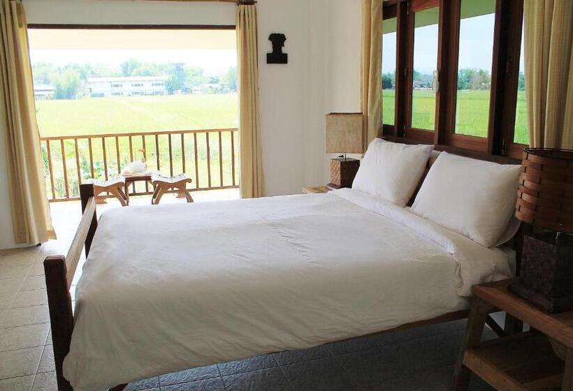 בקתה סטנדרטית, Country Retreat