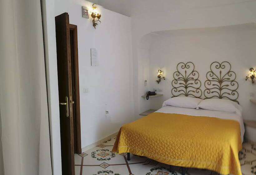 이코노미 룸, Dimora Fornillo