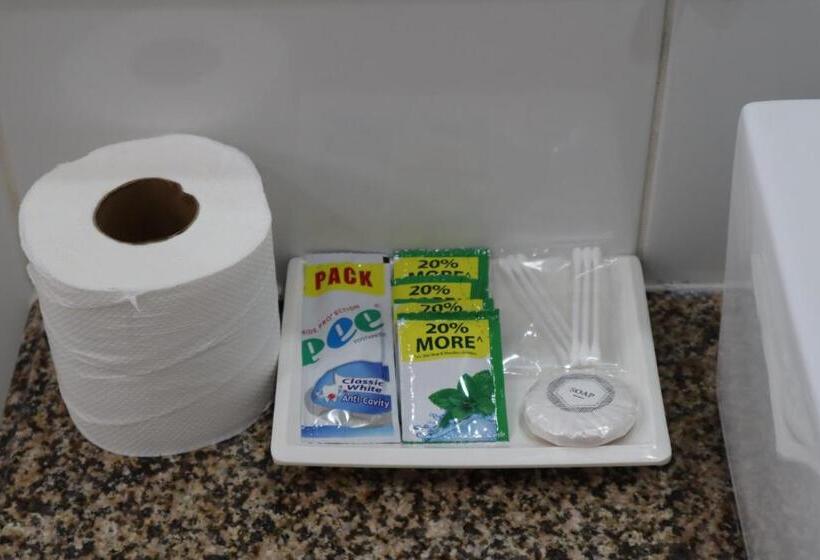 سوییت جونیور, Domicilio Lorenzo