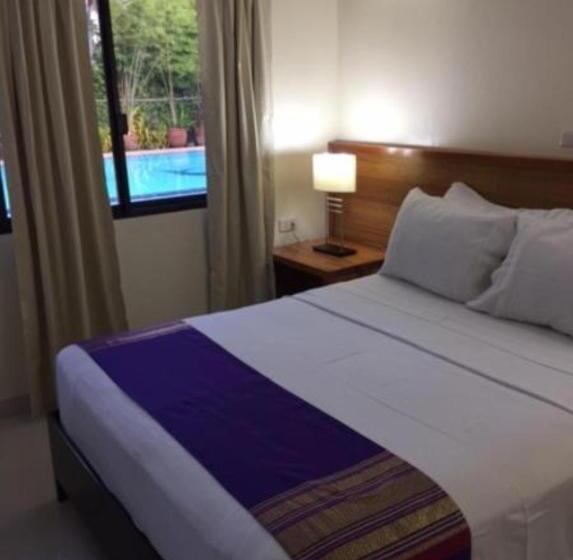 اتاق لوکس, Domicilio Lorenzo