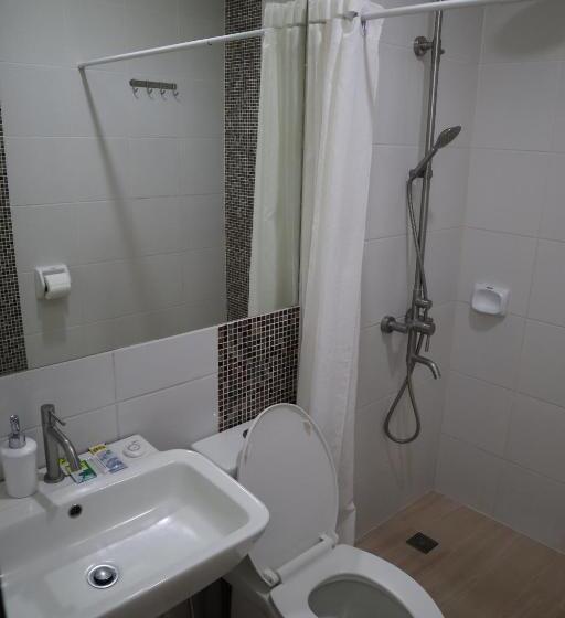 اتاق لوکس, Domicilio Lorenzo