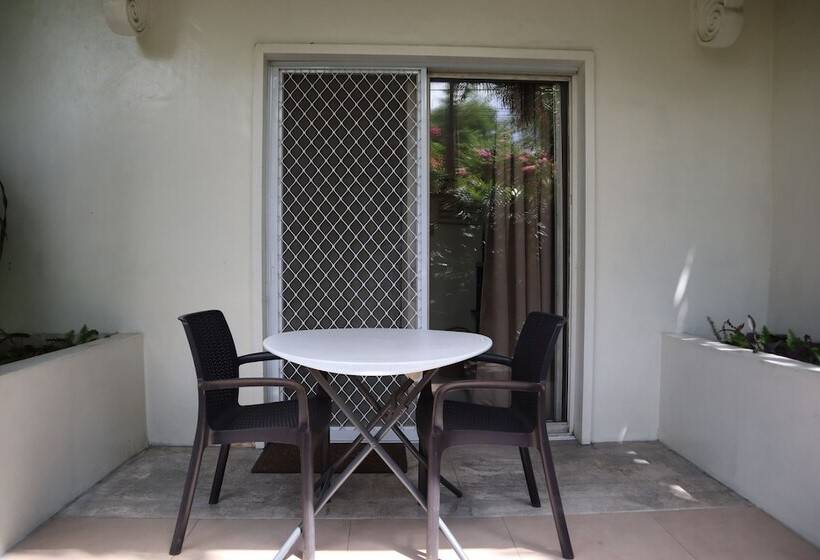 اتاق لوکس, Domicilio Lorenzo