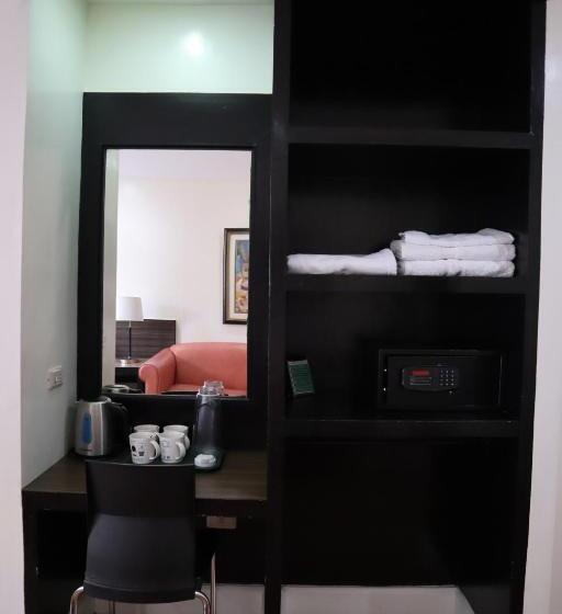 ジュニアスイート, Domicilio Lorenzo