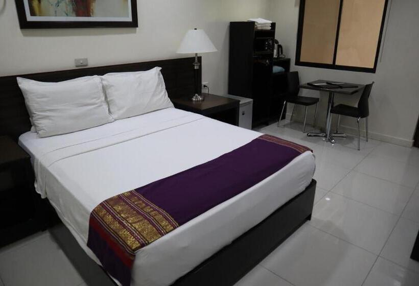 ガーデンビュースーペリアールーム, Domicilio Lorenzo