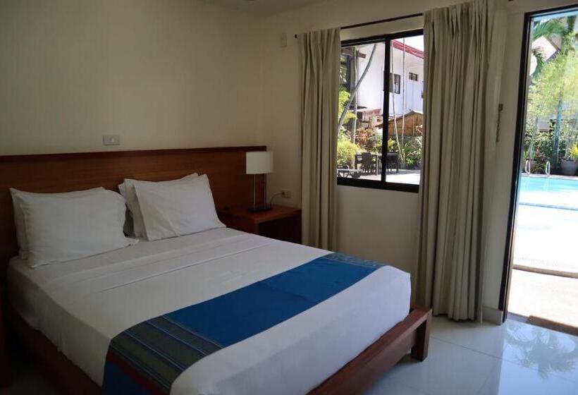 اتاق لوکس, Domicilio Lorenzo