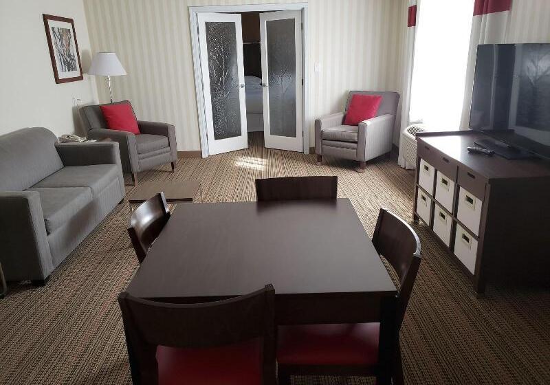 سوئیت اجرایی با تخت کینگ, Prestige Prince George Lodge