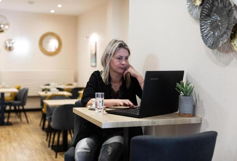 اتاق استاندارد سه نفره, Le Florin