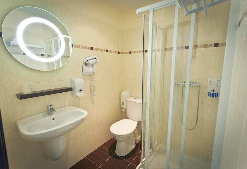 اتاق استاندارد سه نفره, Le Florin