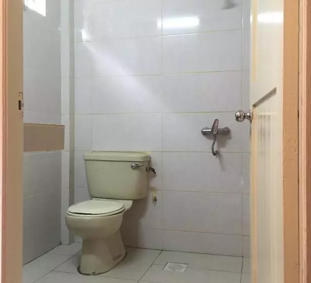 اتاق استاندارد, Raja Inn