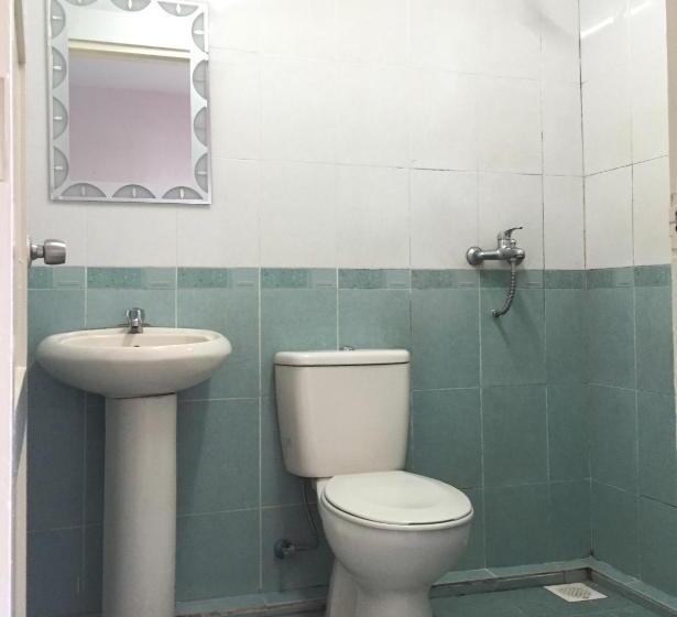 غرفة سوبيريور ثلاثية, Raja Inn