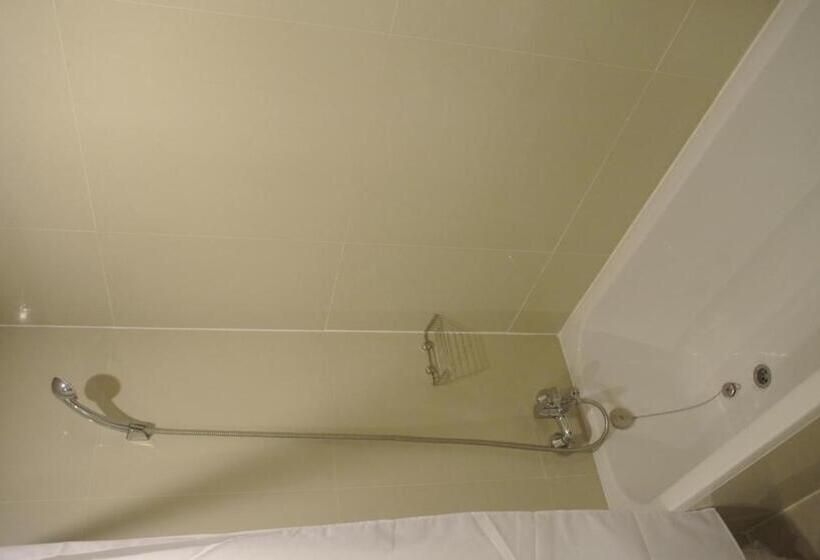 패밀리 룸, S Tara Grand