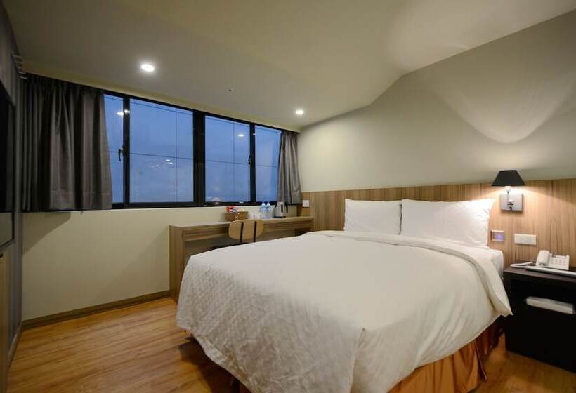 اتاق لوکس, Smile Inn  Taipei Main Station