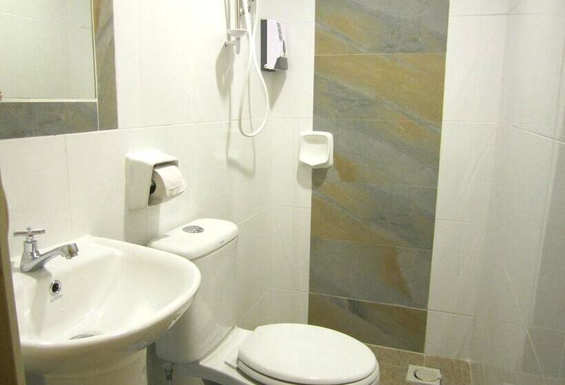 Семейный Номер, Sun Inns Rest House Kuantan