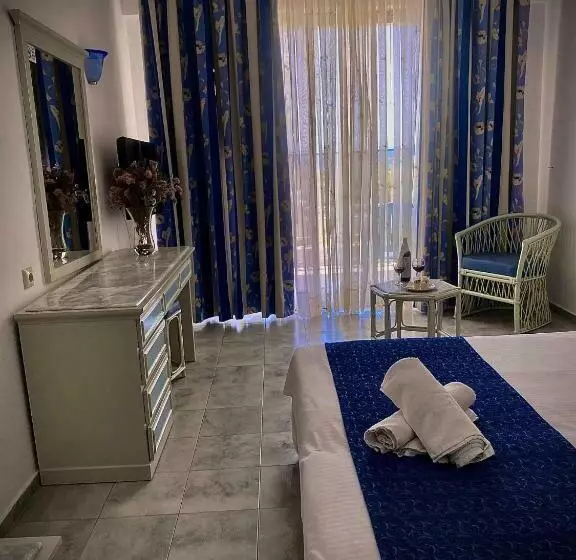 Chambre Standard Vue Montagne, Mare Blue