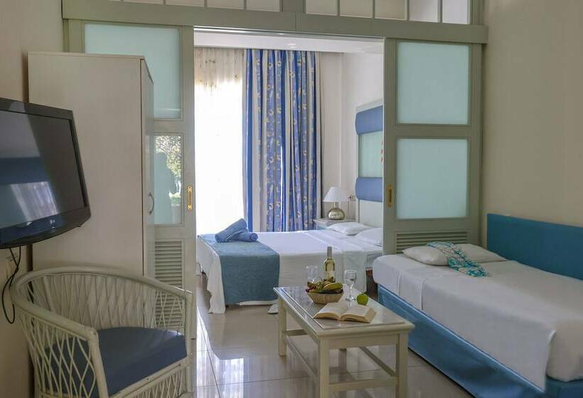 חדר משפחתי נוף לים, Mare Blue