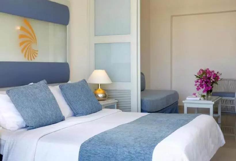 Chambre Familiale Vue Montagne, Mare Blue