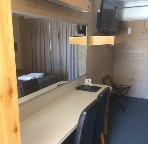 Standard Yhden Hengen Huone, Alexander Motor Inn