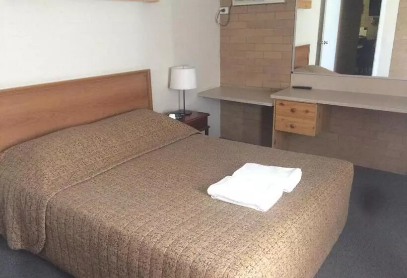 Perhehuoneisto, Alexander Motor Inn