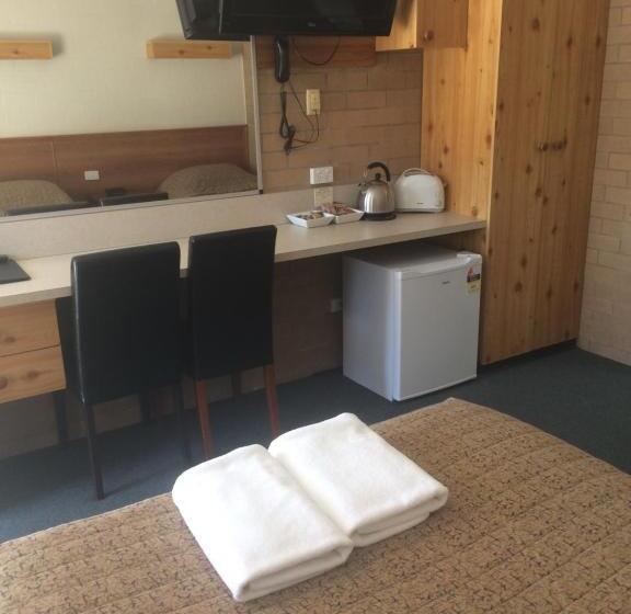 غرفة عائلية, Alexander Motor Inn