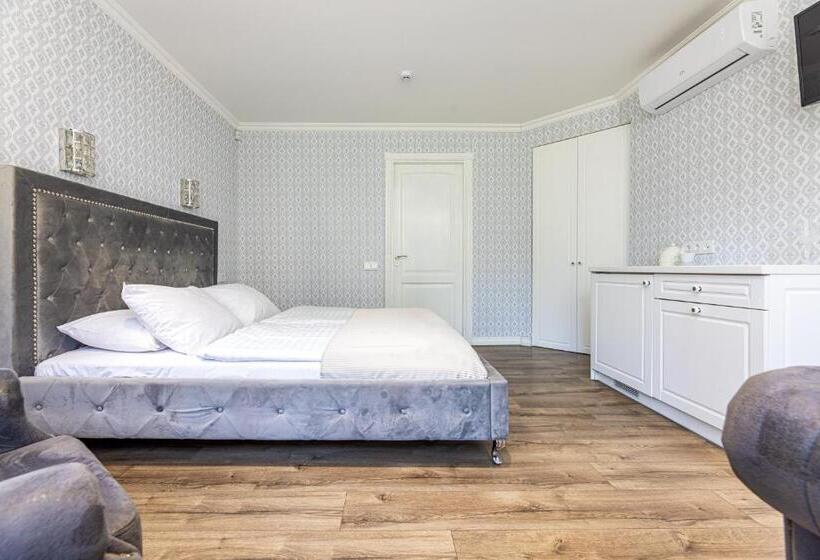 اتاق لوکس, Palanga Park