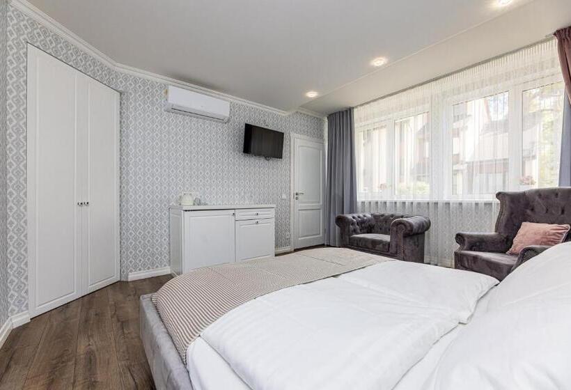 اتاق لوکس, Palanga Park