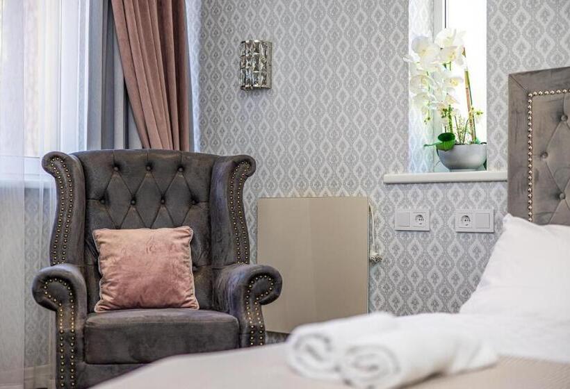 اتاق لوکس, Palanga Park