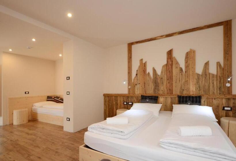 غرفة قياسية رباعية, Park Hotel Avisio