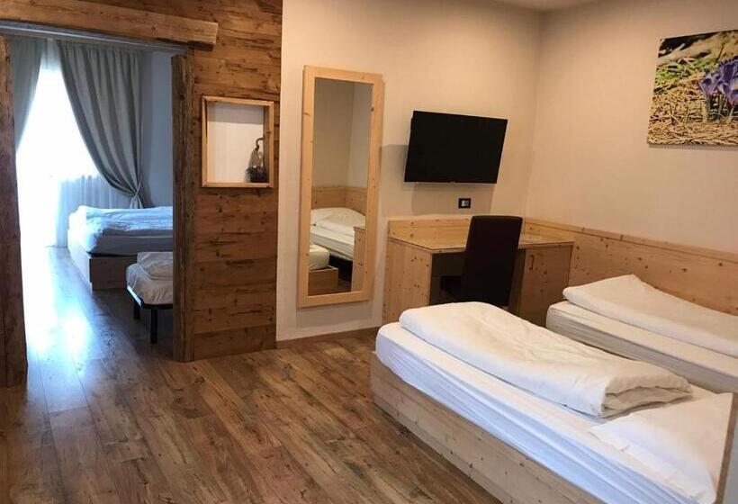 غرفة قياسية رباعية, Park Hotel Avisio