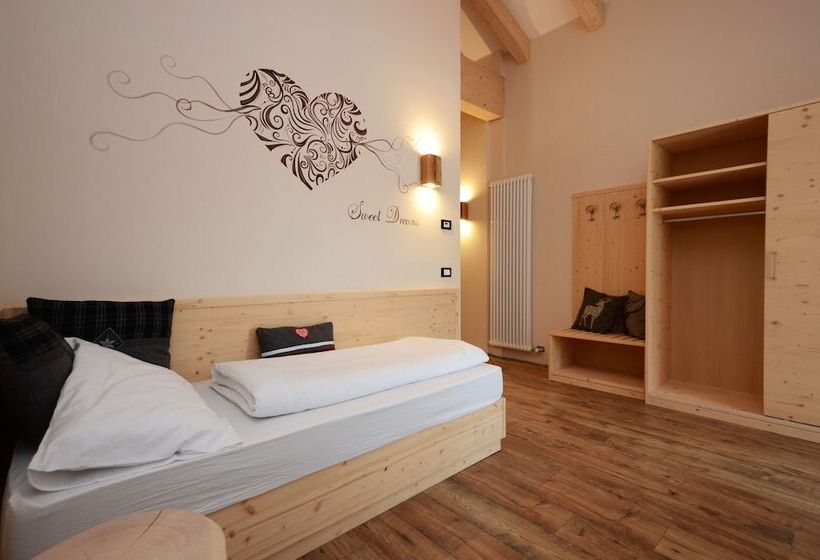 غرفة قياسية ثلاثية, Park Hotel Avisio