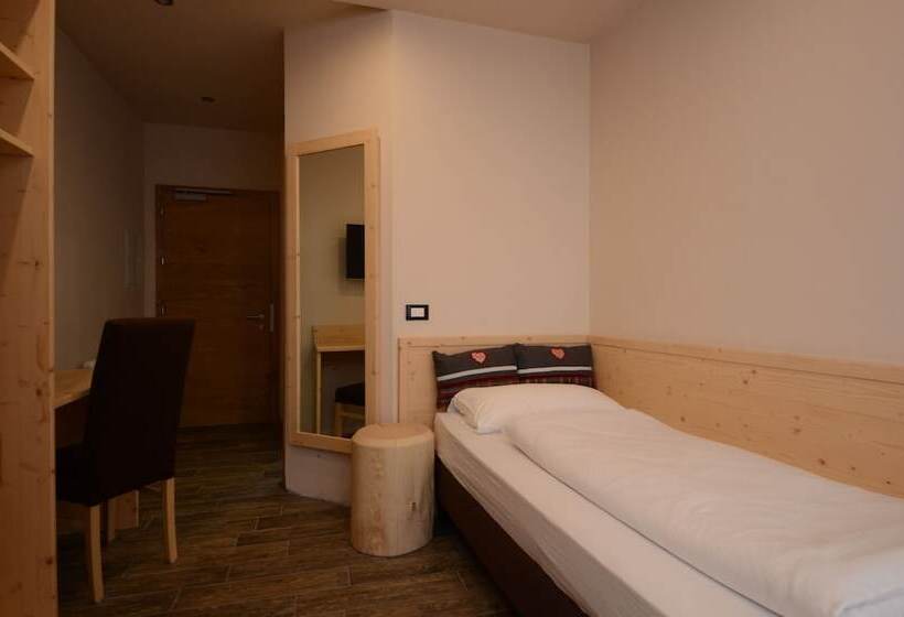 غرفة قياسية رباعية, Park Hotel Avisio