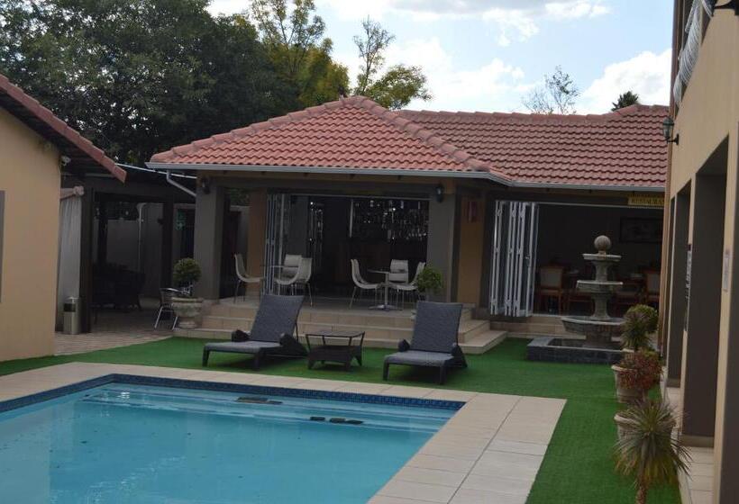 Номер Deluxe Кровать Кинг, Lakeview Boutique Hotel & Conference Center