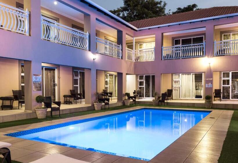 Семейный Номер, Lakeview Boutique Hotel & Conference Center