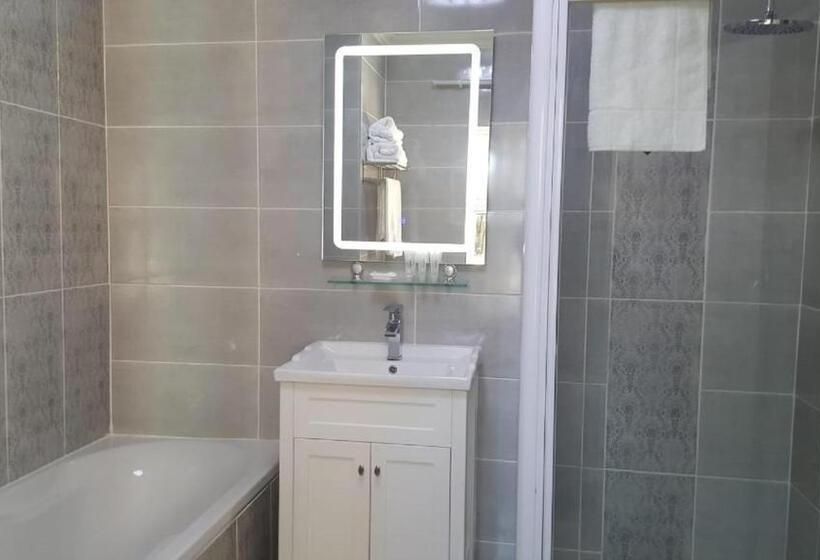 Апартаменты Deluxe 2 Спальни, Lakeview Boutique Hotel & Conference Center