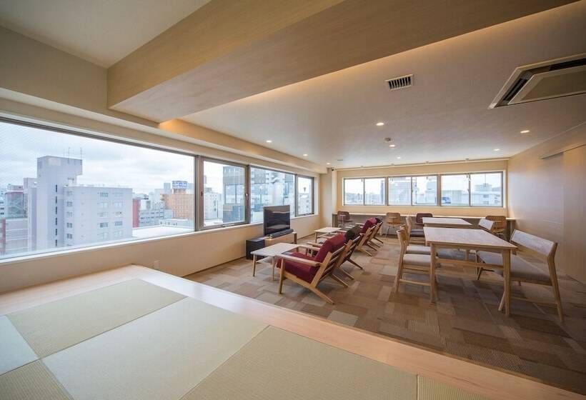 سرير فى غرفة مشتركه, The Stay Sapporo