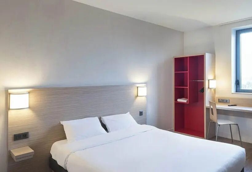 Camera Standard Accessibile ai Disabili, B&b Hotel Laval Ouest