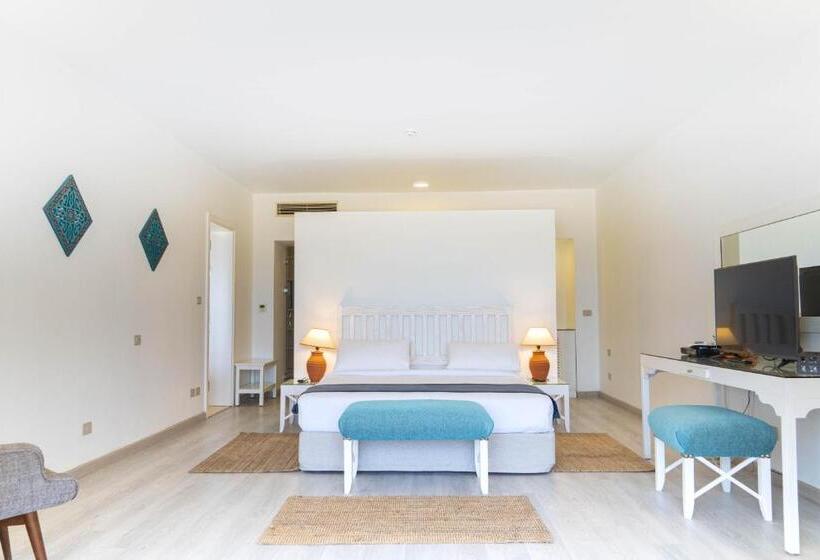 سوئیت رویال, Caesar Bay Resort