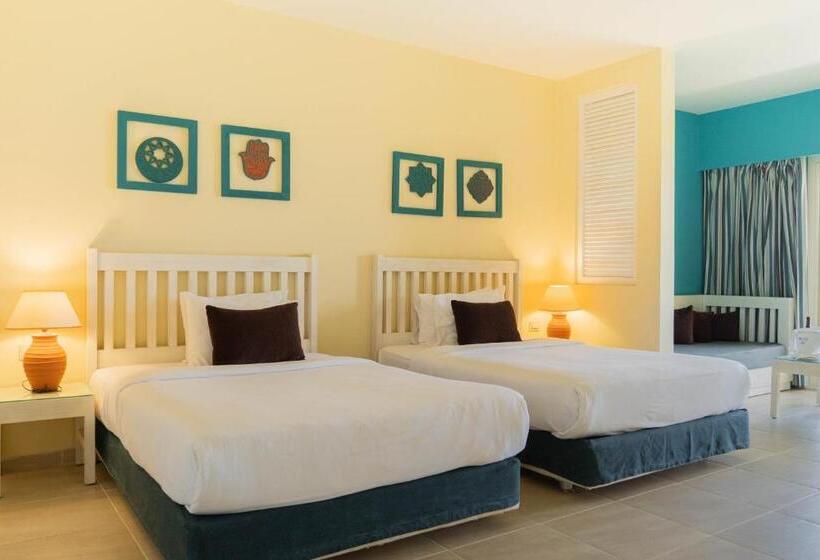 اتاق سوپریور با چشمانداز دریا, Caesar Bay Resort